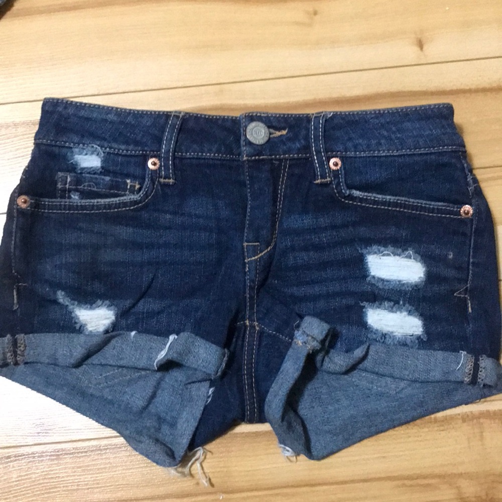 Aeropostale distressed shorty jean shorts